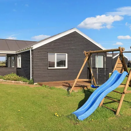Xxxvii Holiday home *